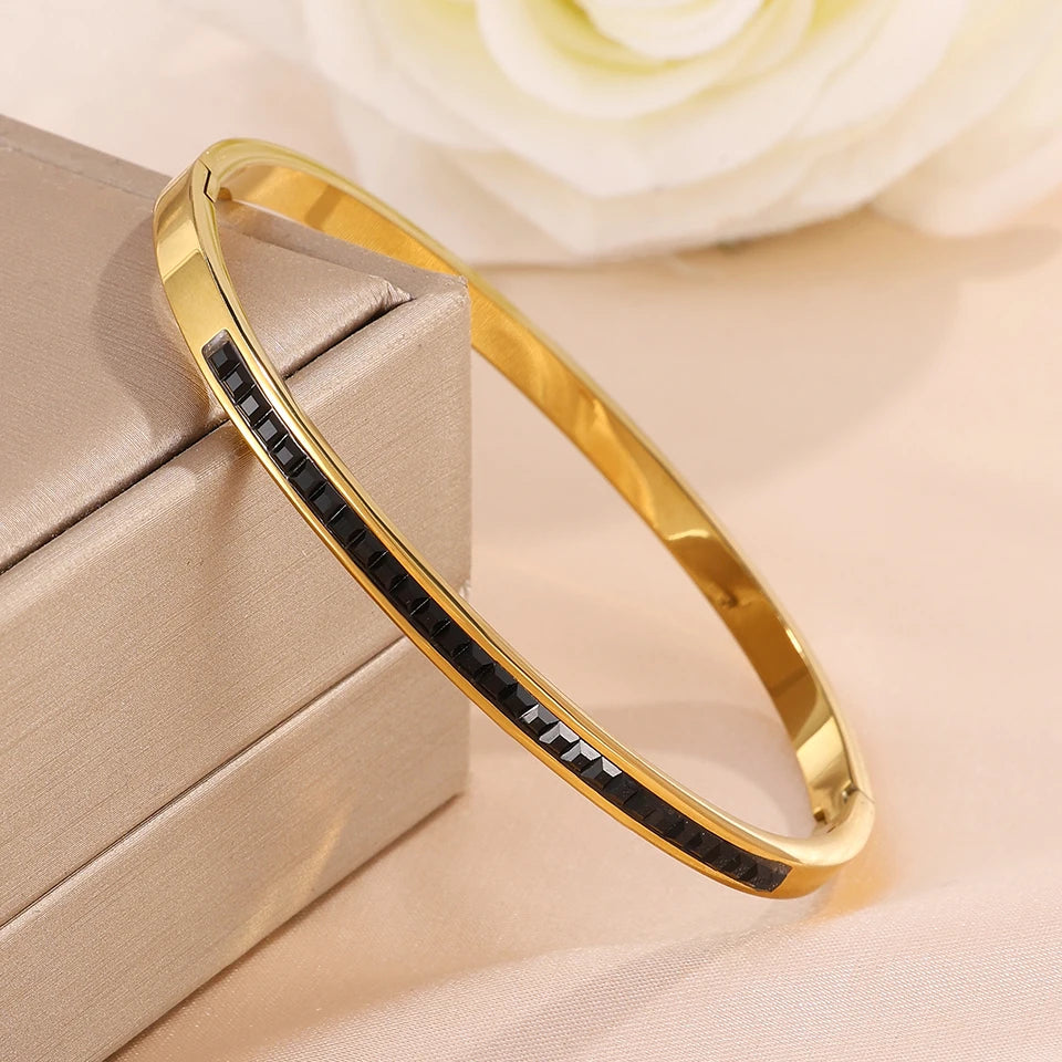 Heart Design Bracelet Bangle Set