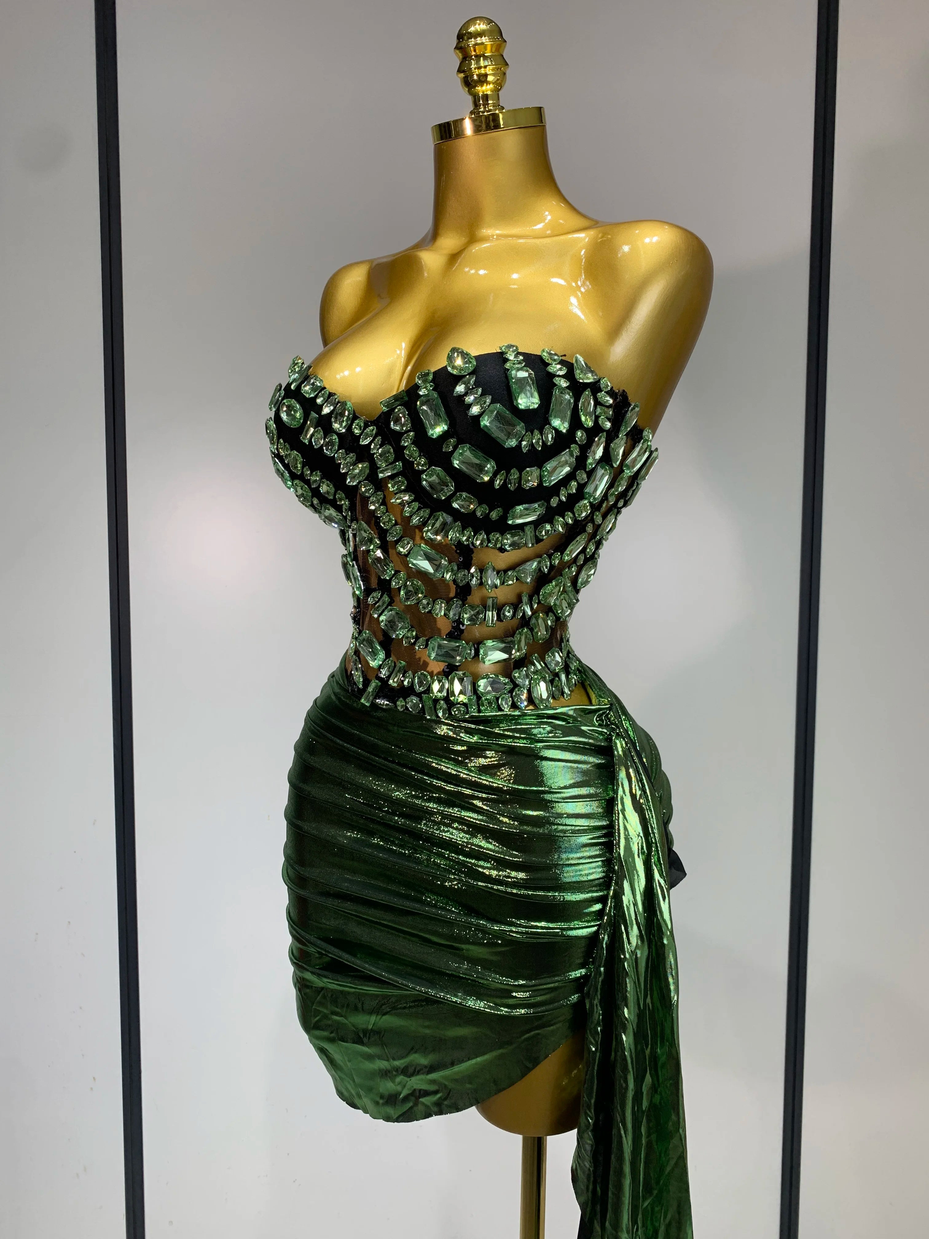 Diva Two Piece Skirt Set