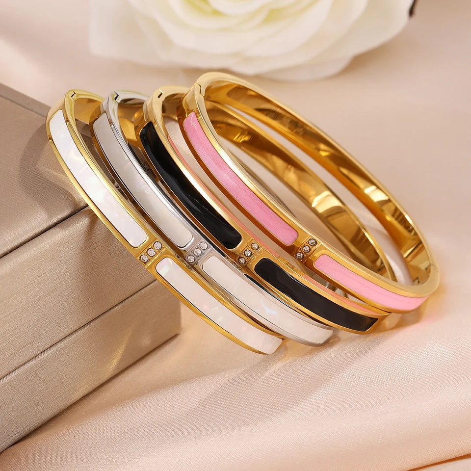 Heart Design Bracelet Bangle Set