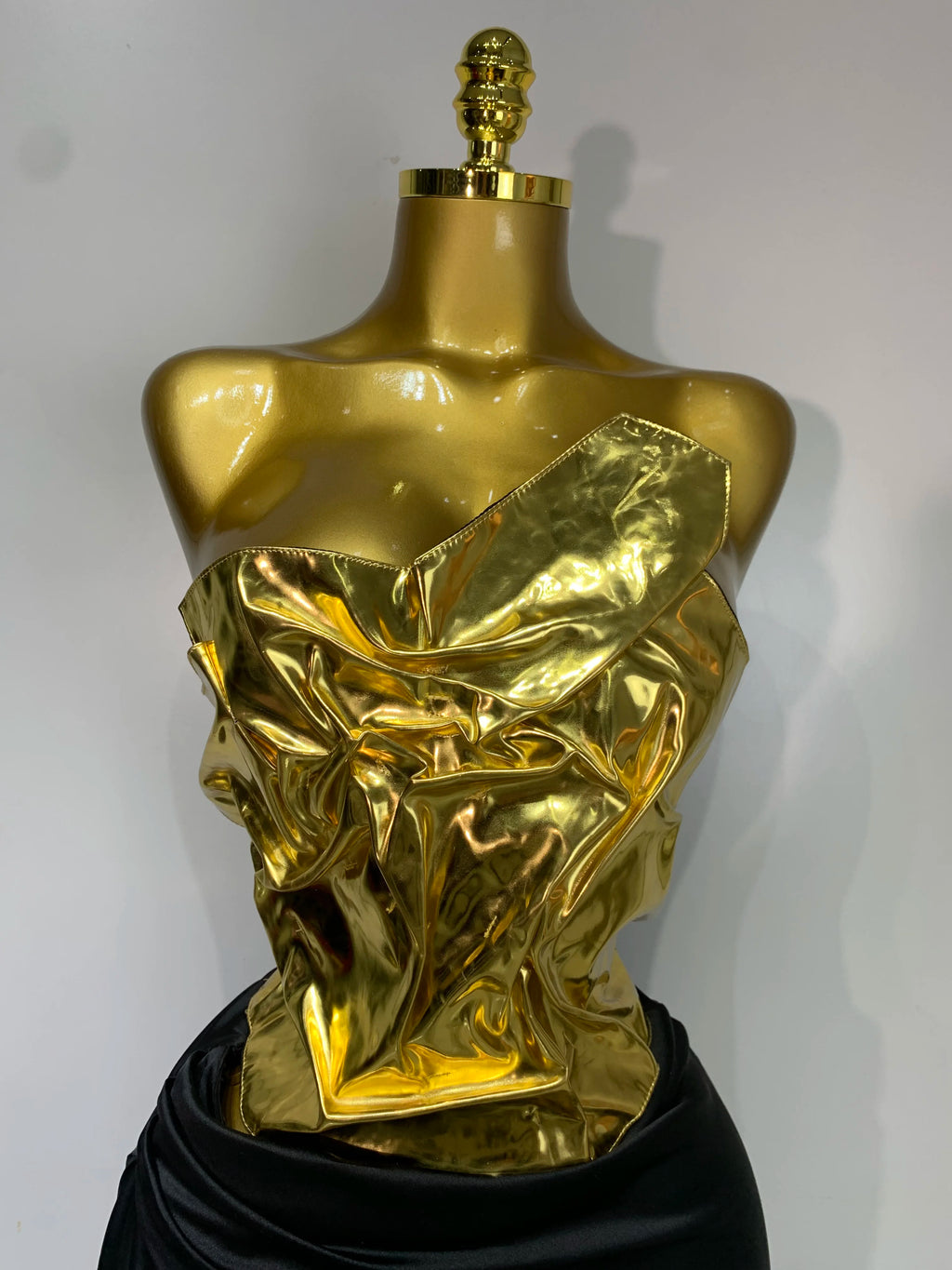Award Winner Gold Black Dress